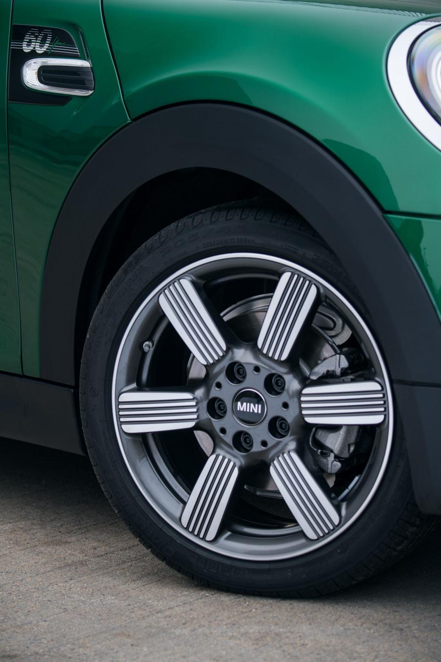 Колеса Mini Cooper 60 Years Edition (F56) 2019 года  (WW) (фото 63 из 189)